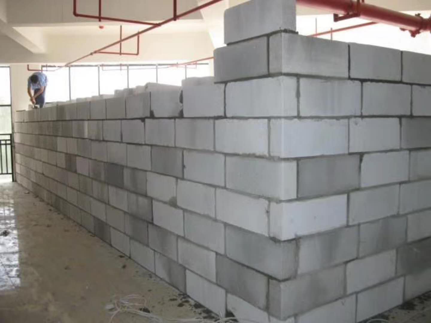 海东蒸压加气混凝土砌块承重墙静力和抗震性能的研究